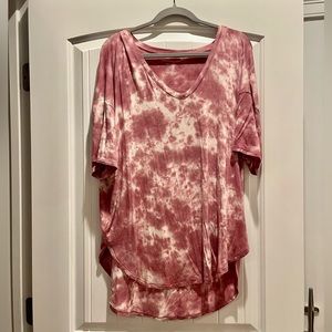 American Eagle Pink Tiedye Soft & Sexy High/Low Tee